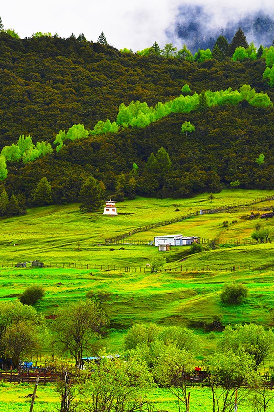 The Most Dangerous Railway in the World – Sichuan-Tibet Railway