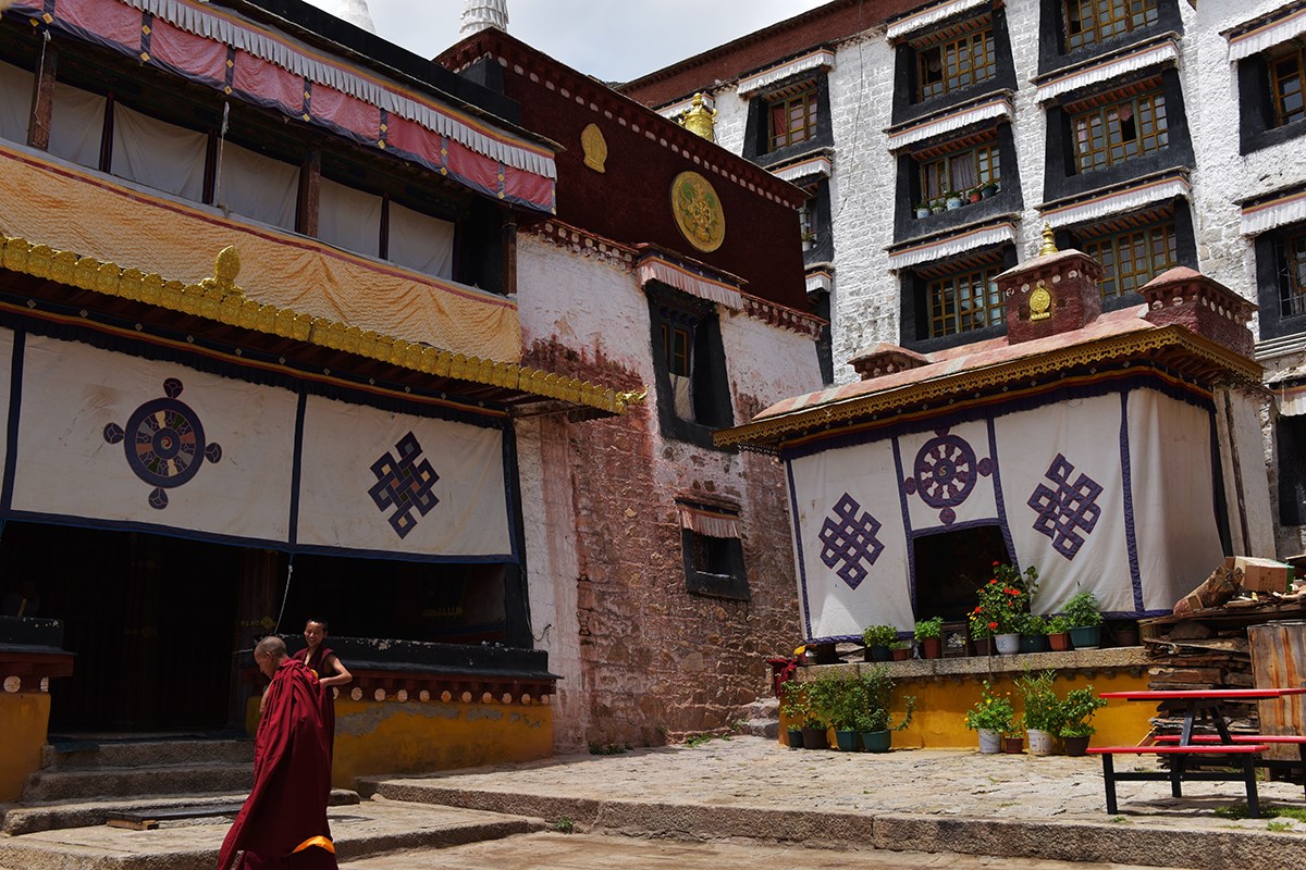 Sera Monastery 