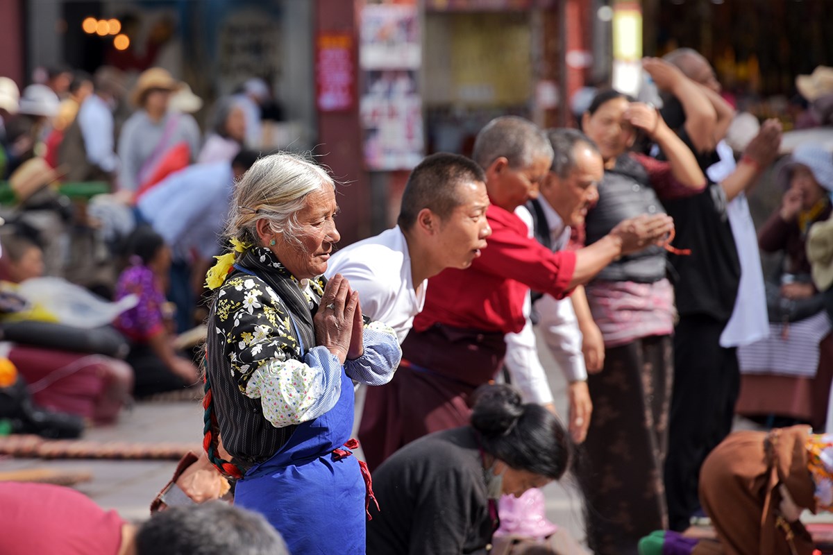 Barkhor Street | Photo by Liu Bin