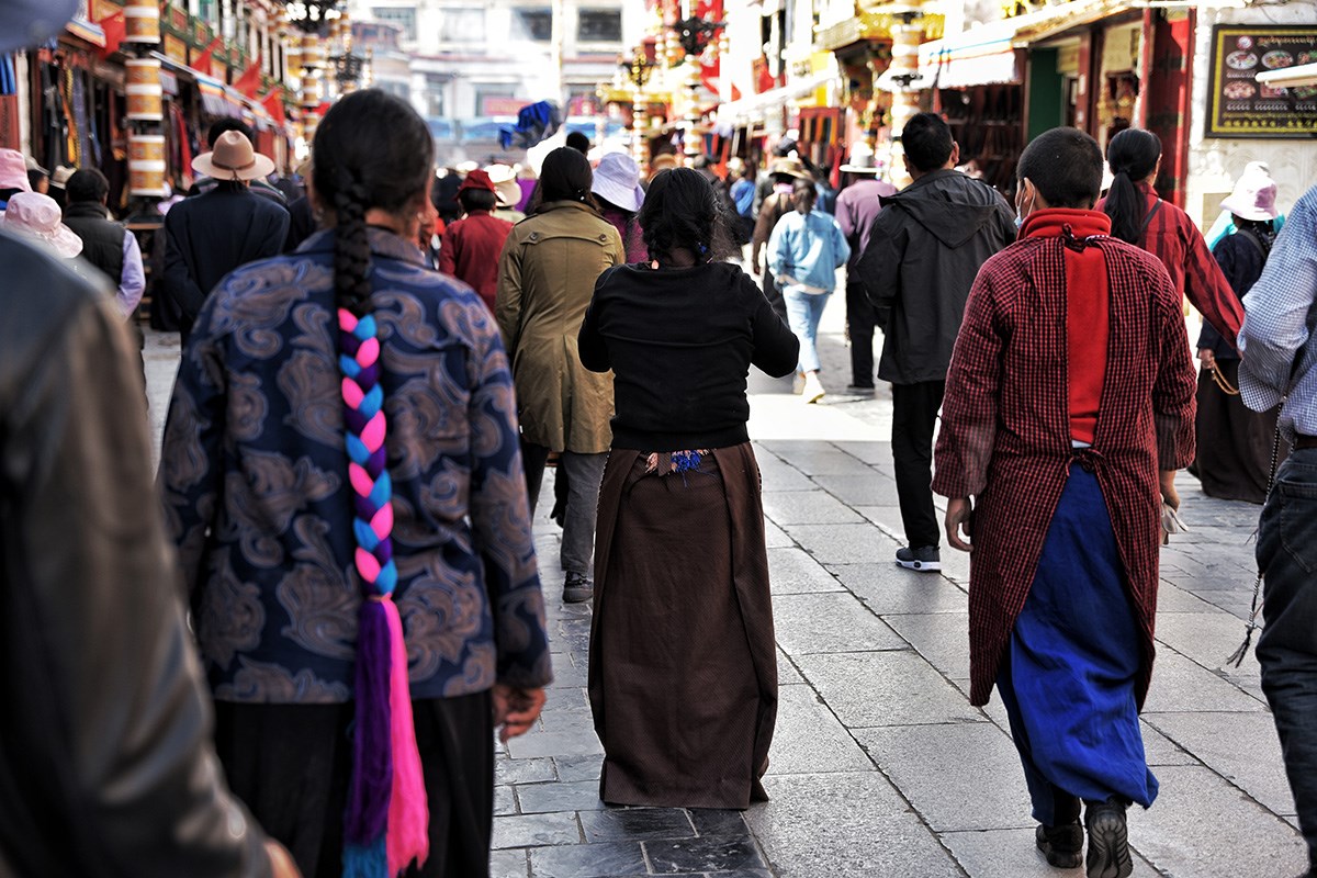 Barkhor Street | Photo by Liu Bin