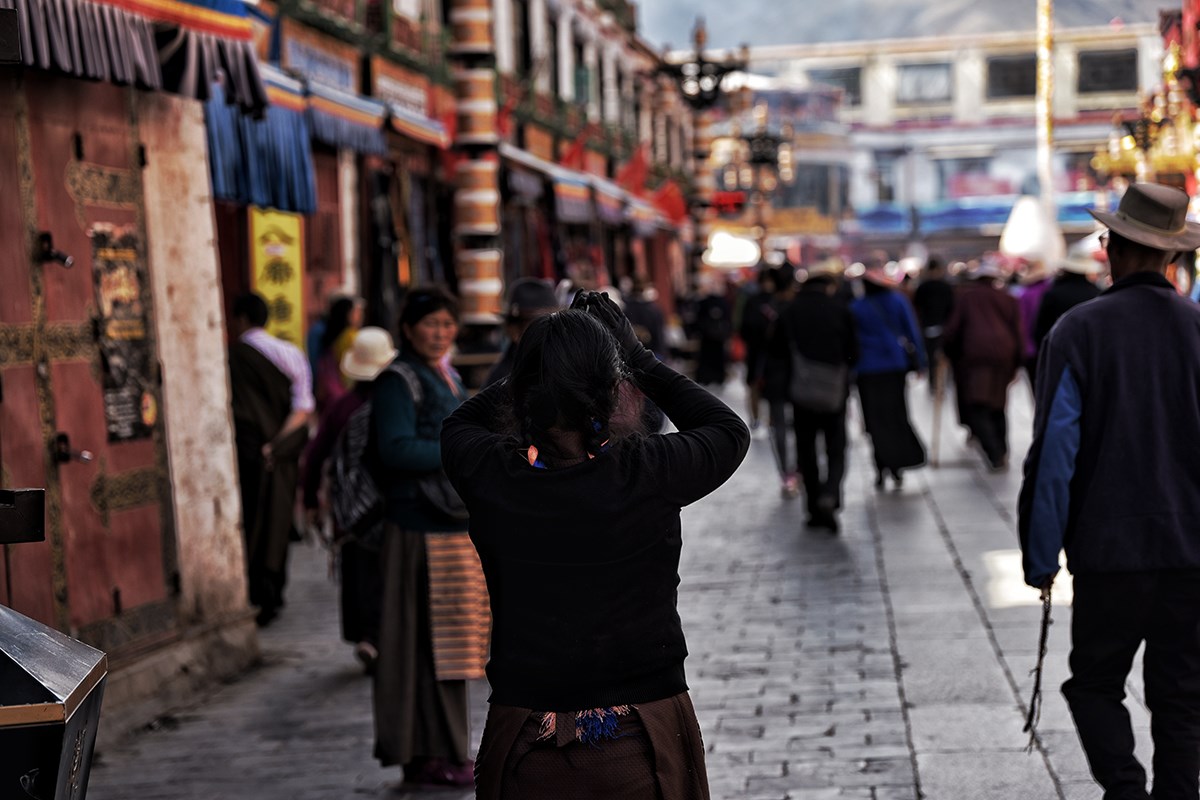 Barkhor Street | Photo by Liu Bin