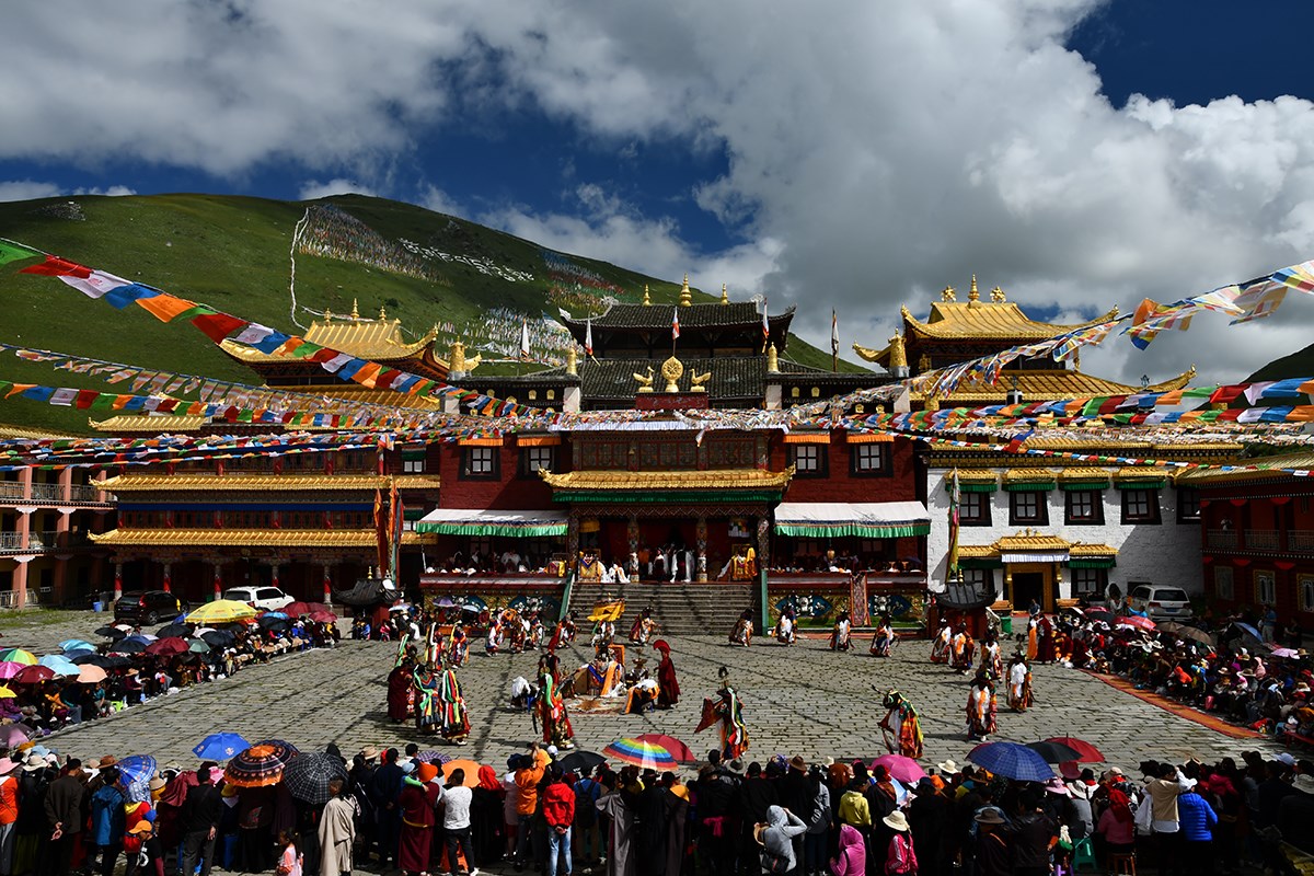 Mask Dance Festival at Tagong Monastery | Photo by Liu Bin