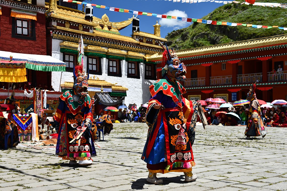 Mask Dance Festival at Tagong Monastery | Photo by Liu Bin