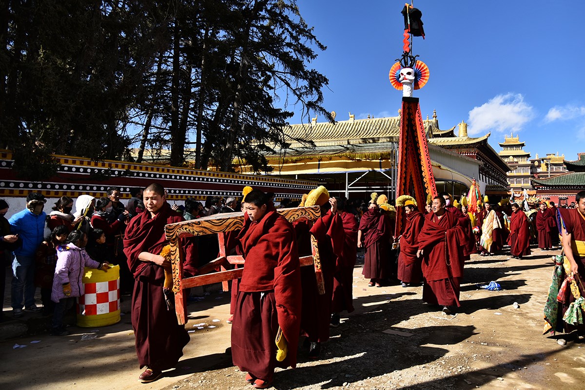 Monlam Festival Losar in Aba | Photo by Liu Bin