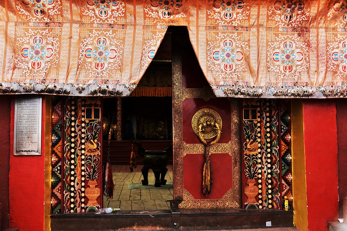 Monlam Festival Losar in Aba | Photo by Liu Bin