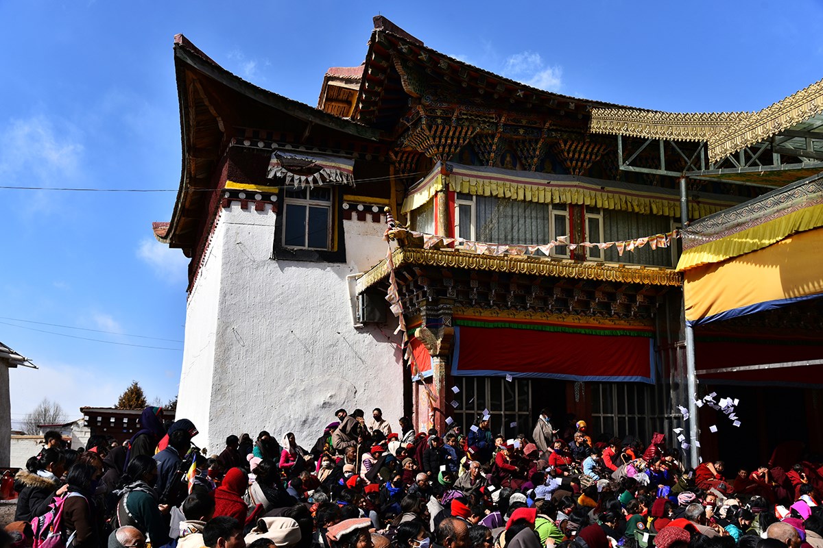 Monlam Festvial (Losar) in Aba | Photo by Liu Bin