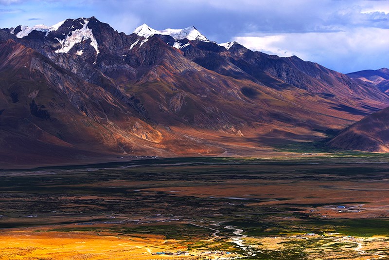 Yangbajing Valley