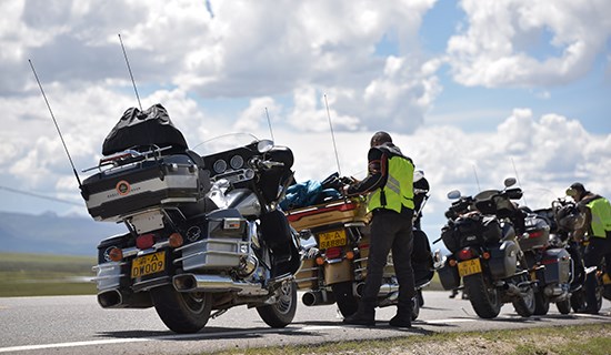 Rental Motorbike Tour from Sichuan to Tibet on G318 Highway