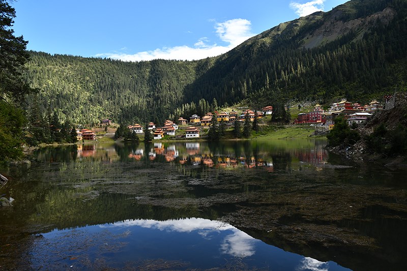 Tsoka Monastery and Tsoka Lake 