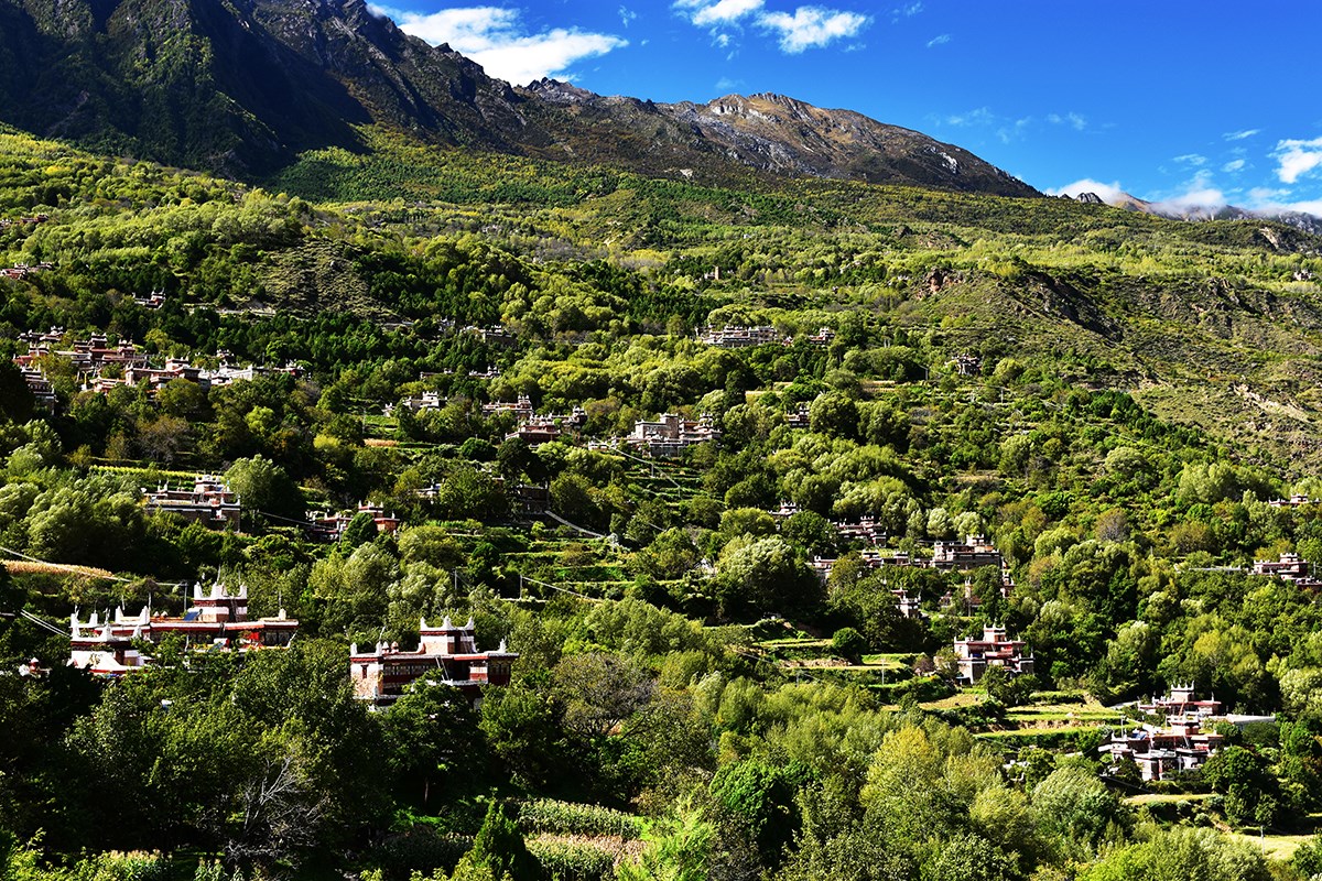 Jiaju Village in Danba | Photo by Liu Bin