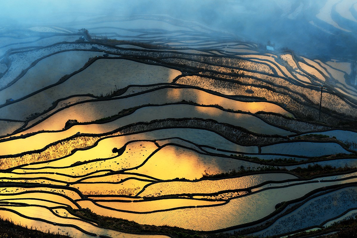 Yuanyang Terrace | Photo by Min Zhao