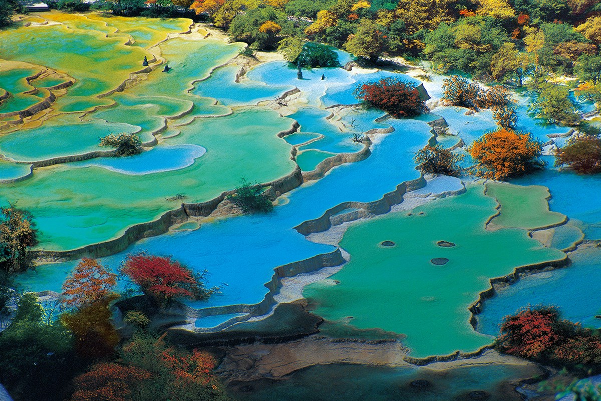 Huanglong National Park | Photo by  Jiang Yuewu