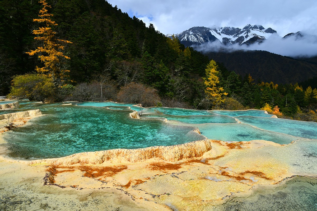 Huanglong National Park | Photo by  Liu Bin