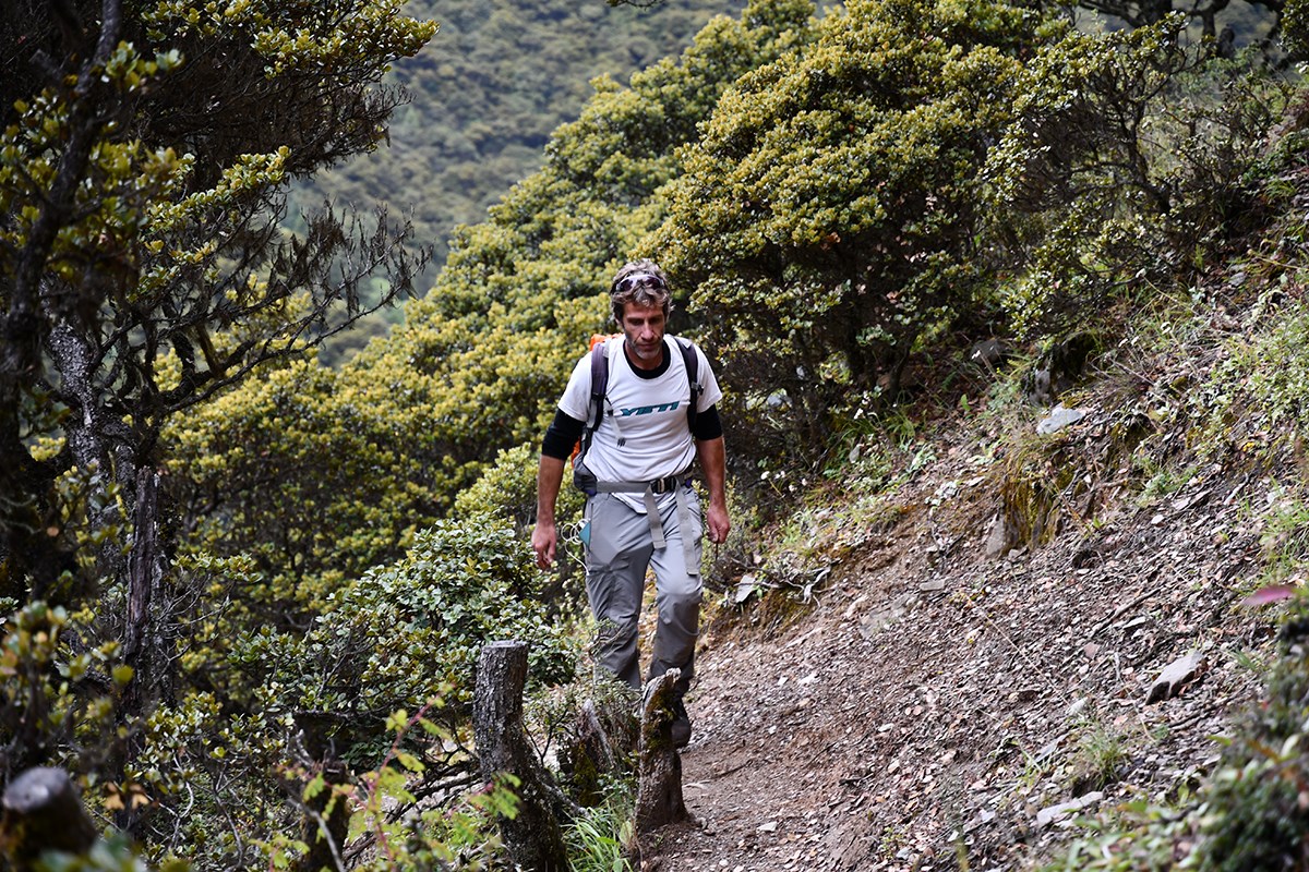 Trekking at Gongga Mountain | Photo by Liu Bin
