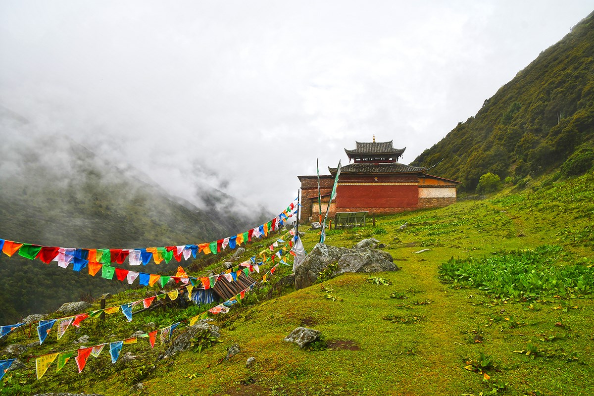 Gongga Monastery | Photo by Liu Bin